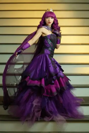 Poster to the movie "Descendants 2" #857301