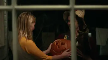 Backdrop to the movie "Halloween" #640234