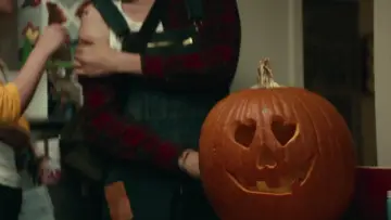 Backdrop to the movie "Halloween" #640235