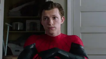 Backdrop to the movie "Spider-Man: Far From Home" #925908