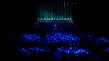 Backdrop to the movie "Hans Zimmer: Live in Prague" #392943