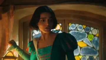 Backdrop to the movie "Snow White" #560099