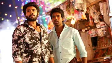 Backdrop to the movie "Pakka" #1163156