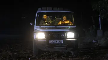 Backdrop to the movie "Gulaebaghavali" #1162124