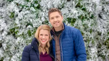 Backdrop to the movie "Finding Santa" #1569005