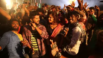 Thappu Thanda Poster