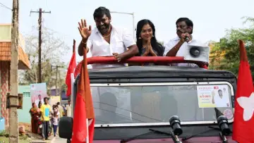 Backdrop to the movie "Thappu Thanda" #1162035