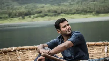 Backdrop to the movie "Irumbu Thirai" #1777964