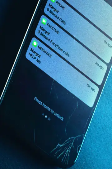 Poster to the movie "Searching" #655086