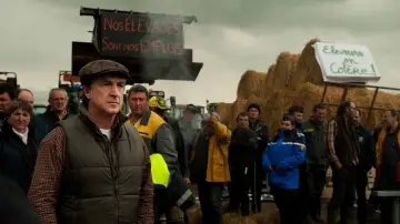 Backdrop to the movie "Normandy Nude" #459555