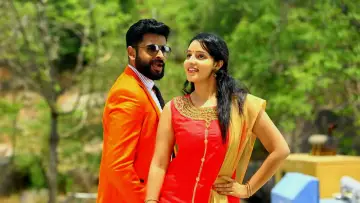 Hello Dubaikkaran Poster
