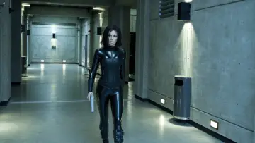 Backdrop to the movie "Underworld: Awakening" #1827502