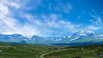 Backdrop to the movie "How the West Was Fun" #1069366