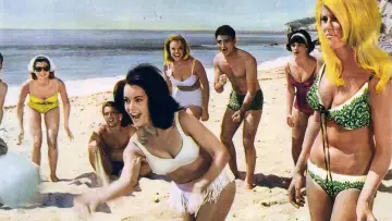 Backdrop to the movie "Pajama Party" #1913998