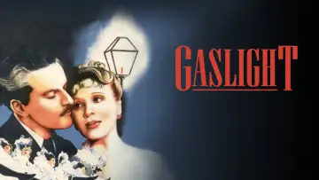 Backdrop to the movie "Gaslight" #1867477