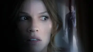 Backdrop to the movie "The Resident" #433737
