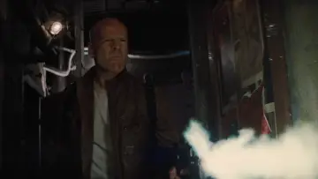Backdrop to the movie "Looper" #696801