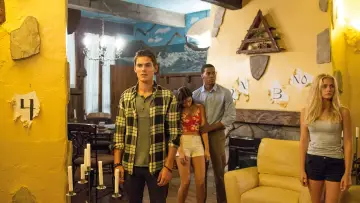 Backdrop to the movie "Ouija House" #466557