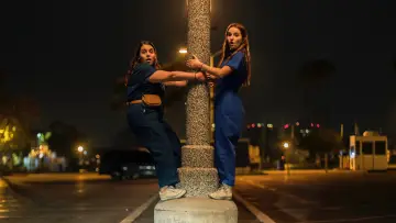 Backdrop to the movie "Booksmart" #243472