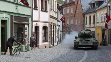 Backdrop to the movie "T-34" #234893