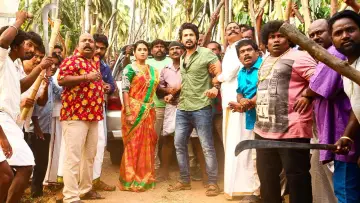 Backdrop to the movie "Jagajaala Killadi" #1158146