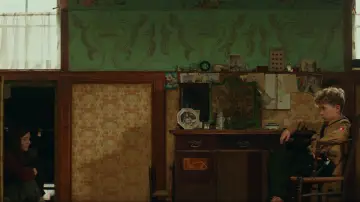 Backdrop to the movie "Jojo Rabbit" #625504