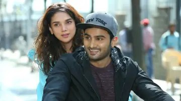 Backdrop to the movie "Sammohanam" #1158605