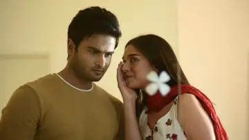 Backdrop to the movie "Sammohanam" #1158614