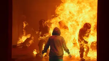 Backdrop to the movie "Firestarter" #444876