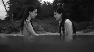 Backdrop to the movie "Elisa & Marcela" #988660
