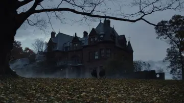 Backdrop to the movie "Knives Out" #561359