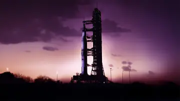Backdrop to the movie "Apollo 11" #1633647