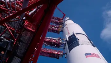 Backdrop to the movie "Apollo 11" #378659