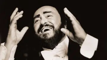 Backdrop to the movie "Pavarotti" #1853952