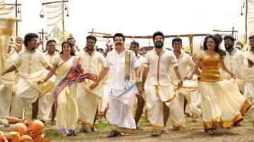 Backdrop to the movie "Madura Raja" #1619547