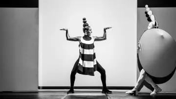 Backdrop to the movie "Jean Paul Gaultier: Freak & Chic" #1901290