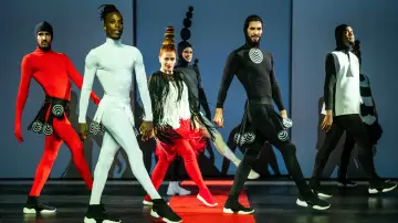 Backdrop to the movie "Jean Paul Gaultier: Freak & Chic" #1901291