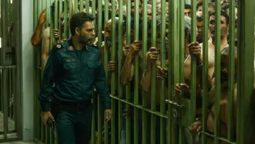 Backdrop to the movie "Law of Tehran" #412327