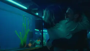 Backdrop to the movie "Little Fish" #1532604