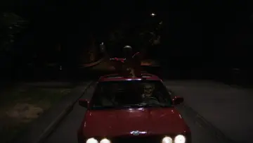 Backdrop to the movie "Fear Street: 1994" #1629106