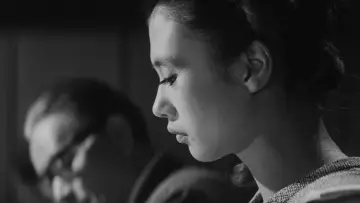 Backdrop to the movie "Pale Flower" #1623129