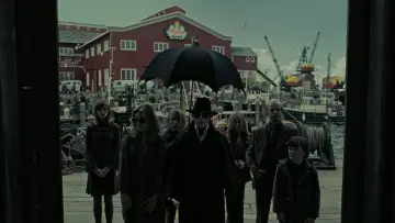Backdrop to the movie "Dark Shadows" #647406