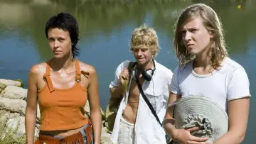 Backdrop to the movie "Savages" #1151064
