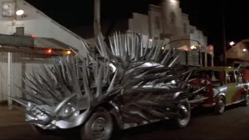 Backdrop to the movie "The Cars That Ate Paris" #1640922