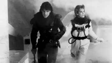 Backdrop to the movie "Nightflyers" #1912988