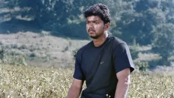 Backdrop to the movie "Ghilli" #1100815