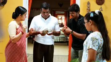Backdrop to the movie "Ghilli" #1100857