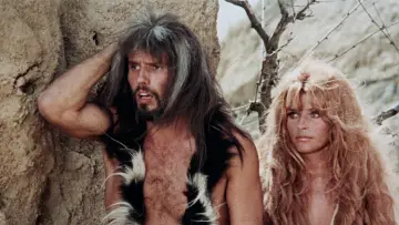 Backdrop to the movie "When Women Had Tails" #1583840