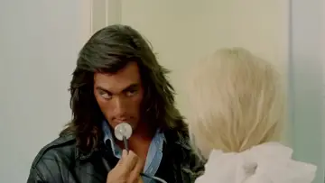 Backdrop to the movie "Samurai Cop" #1023504