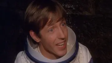 Backdrop to the movie "Unidentified Flying Oddball" #1587856